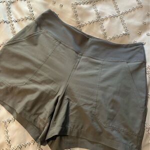 Patagonia Happy Hike Shorts. Women’s. Size Medium.